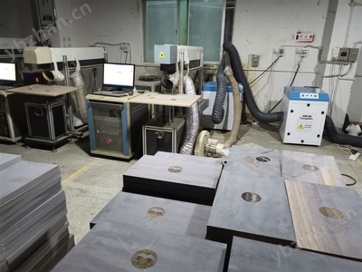 激光除烟技术在电子科技领域的创新应用 高效处理镂空纸板雕花烟雾